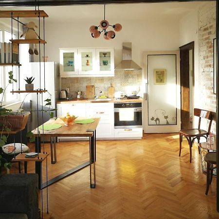 Sunny Downtown Apartment For 4 ソフィア エクステリア 写真