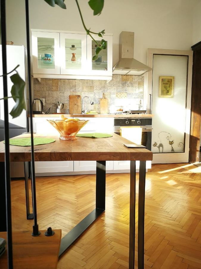 Sunny Downtown Apartment For 4 ソフィア エクステリア 写真